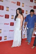 Alia Bhatt at Stardust Awards 2013 red carpet in Mumbai on 26th jan 2013 (449).JPG